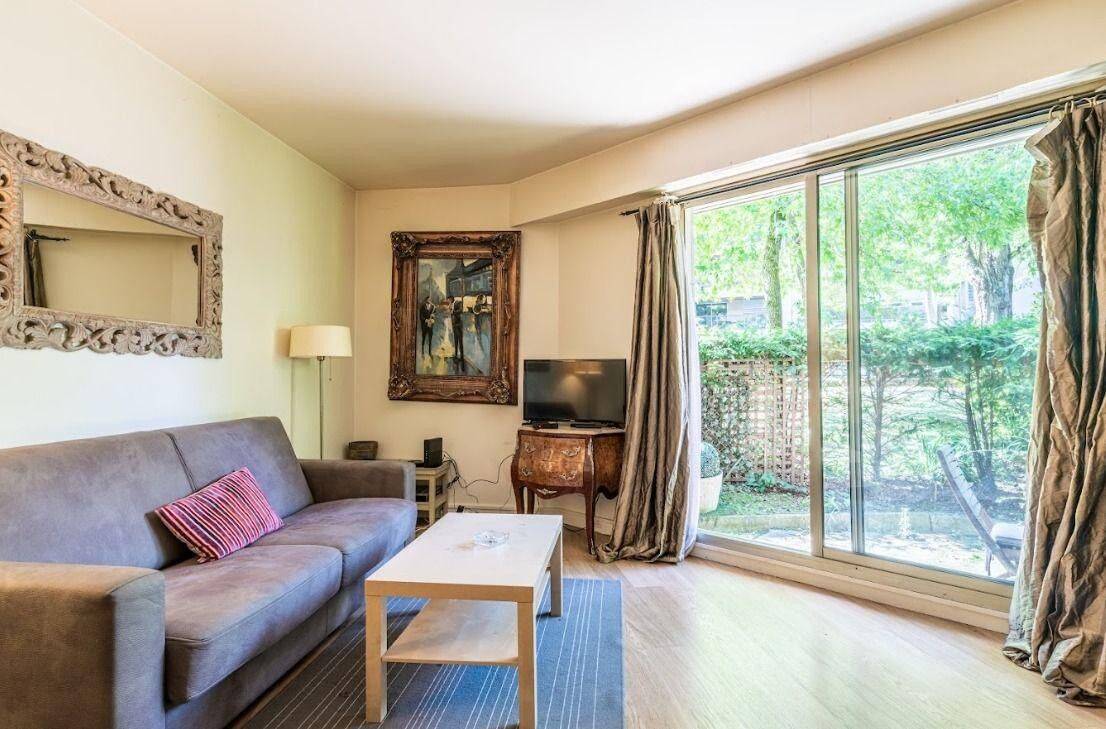 Appartement 2 pièces 42 m² · à Paris 17ème Arrondissement · 42 m² · 1 800 €