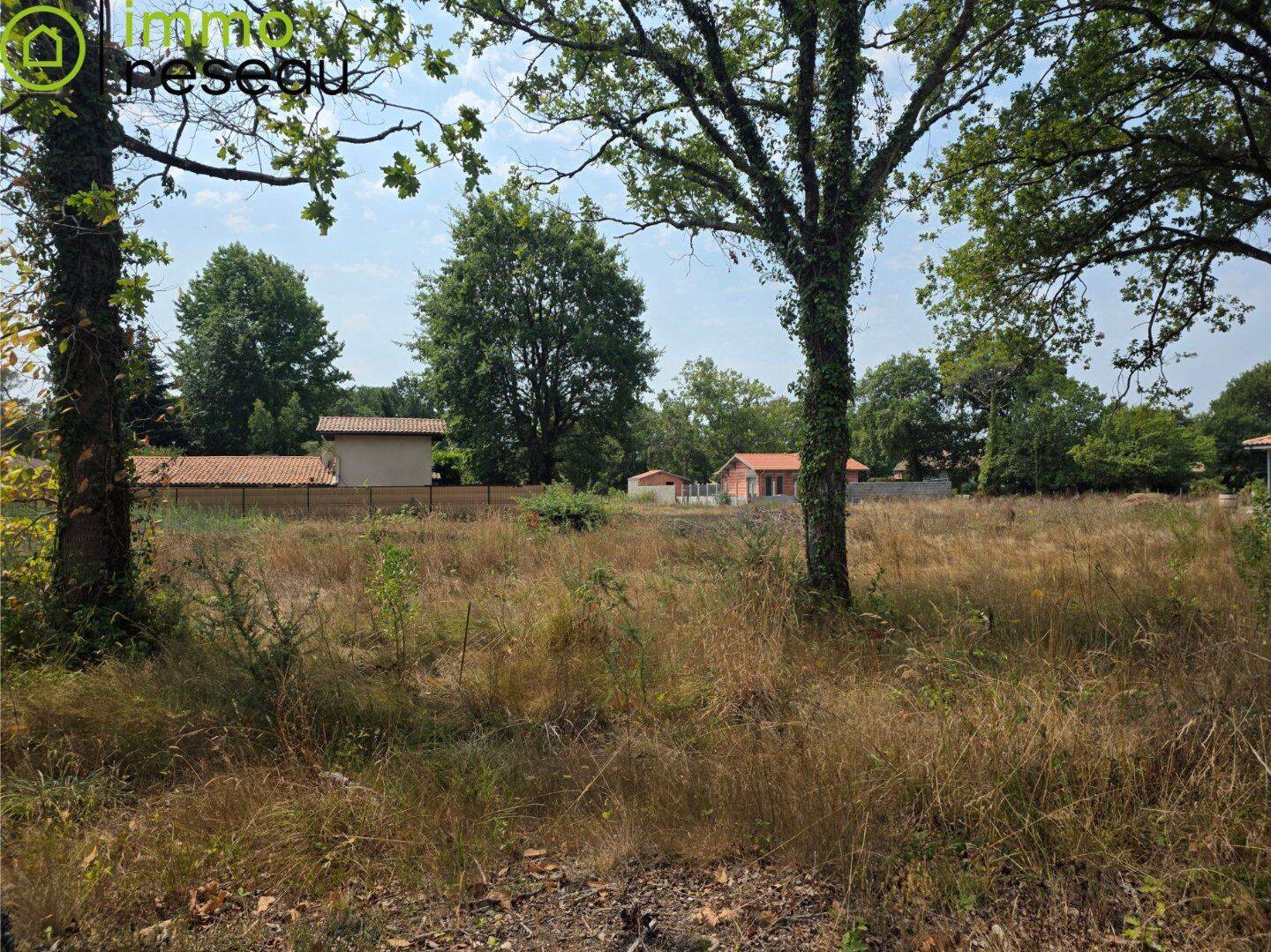 Terrain de 603 m² à Le Teich - photo 2