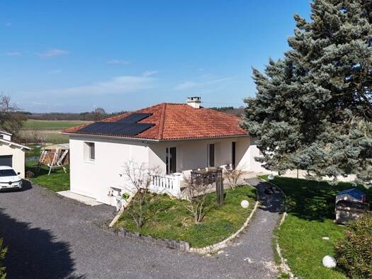 Maison à vendre 348 000 € 7 pièces 5 chambres 166 m² 2 023 m² de terrain Vonnas 01540