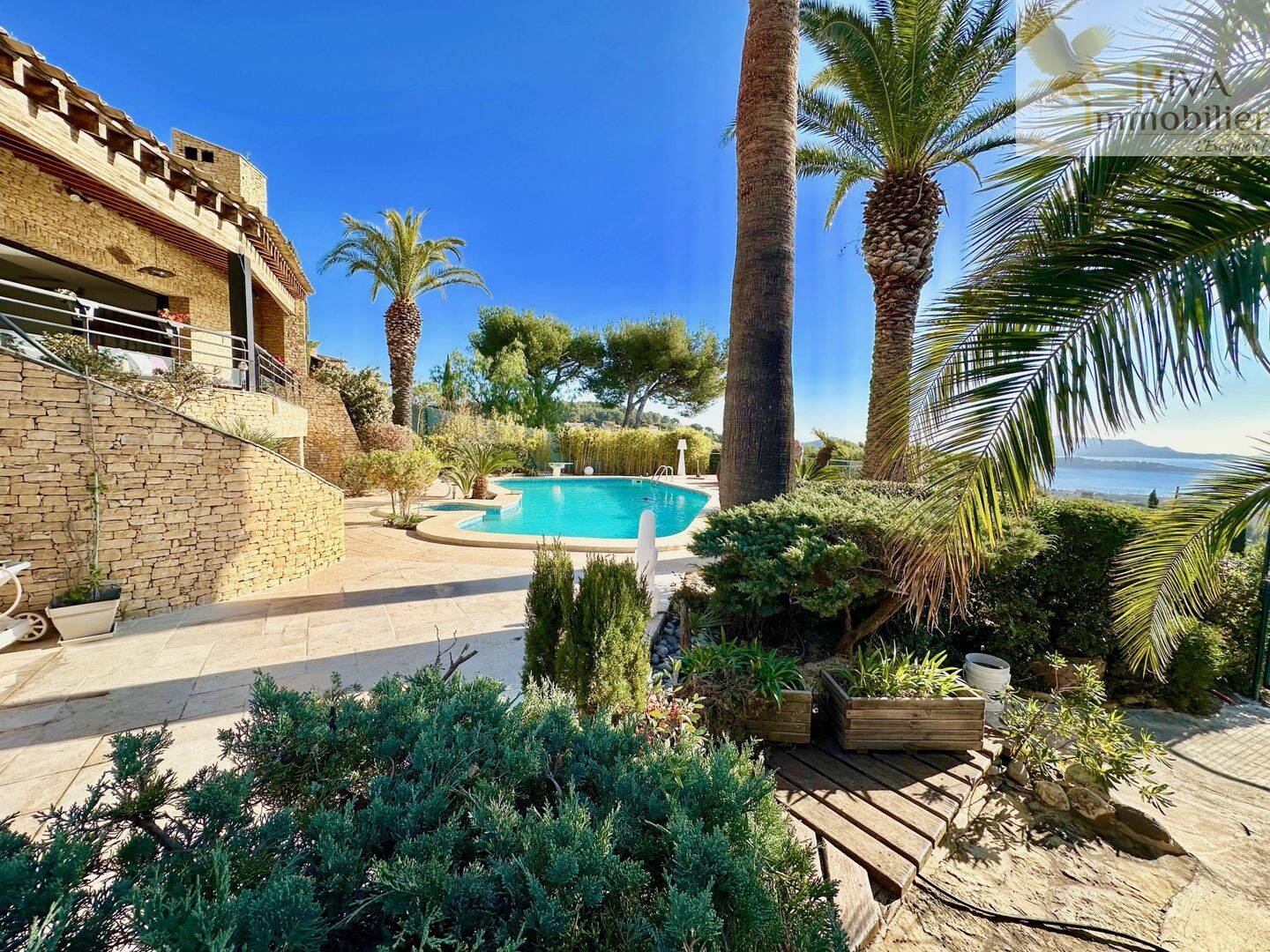 Maison 8 pièces 300 m² · à Bandol · 300 m² · 3 390 000 €