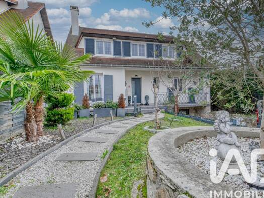 Maison à vendre 589 000 € 7 pièces 5 chambres 160 m² 740 m² de terrain General de Gaulle-Iles Montfermeil 93370