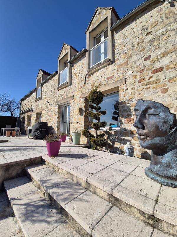 Maison 7 pièces 245 m² · à Nangis · 245 m² · 549 000 €
