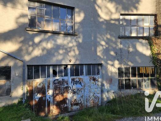 Parking à vendre 79 000 € Maurs 15600