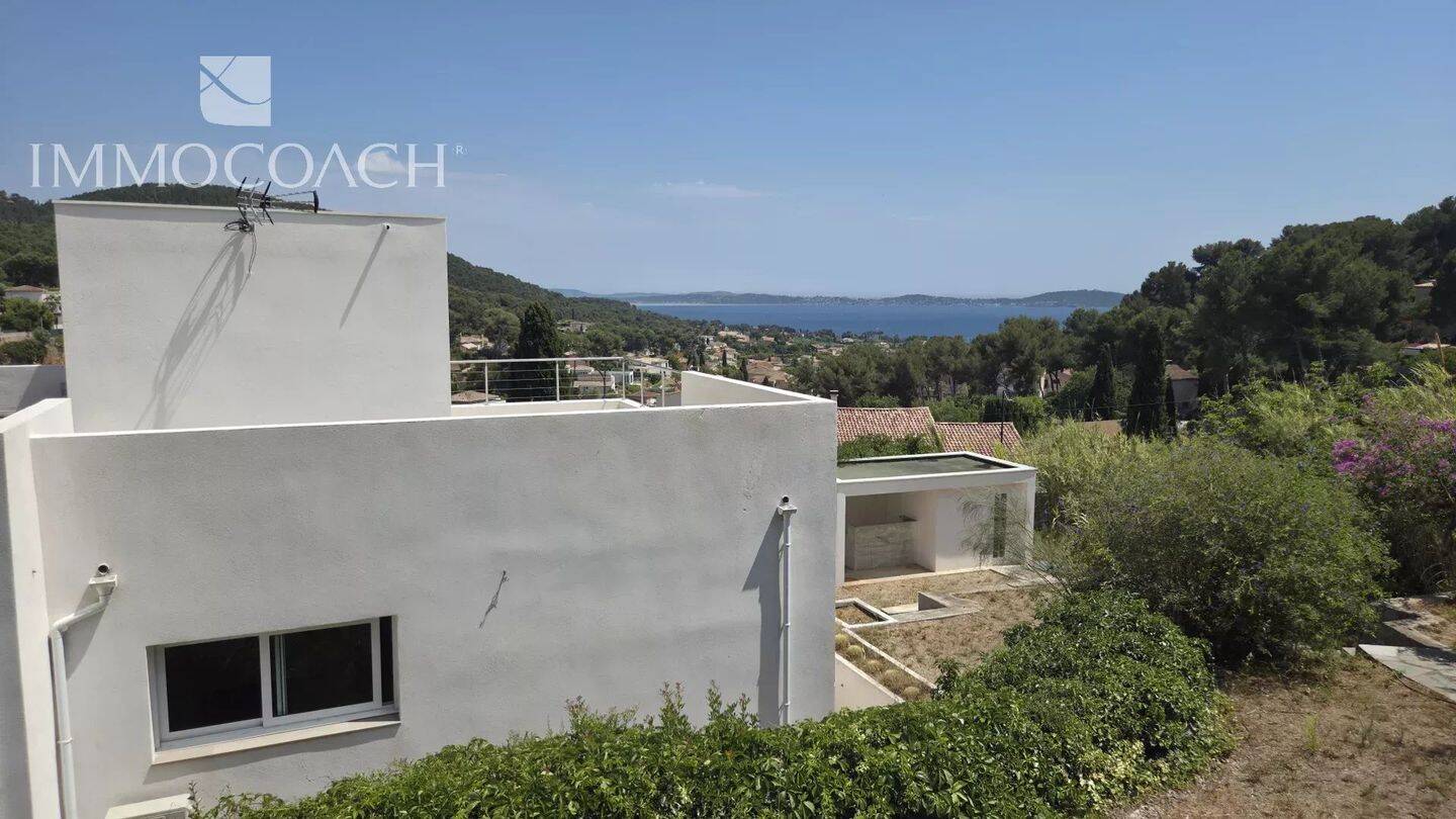 Maison 6 pièces 185 m² · à Carqueiranne · 185 m² · 1 399 000 €