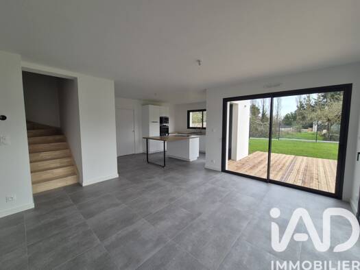 Maison à vendre 435 500 € 5 pièces 4 chambres 120 m² 372 m² de terrain Tréveneuc 22410