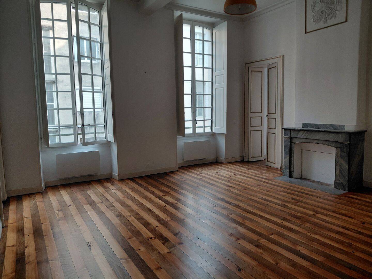 Appartement 2 pièces 80 m² · à Pau · 80 m² · 870 €/mois