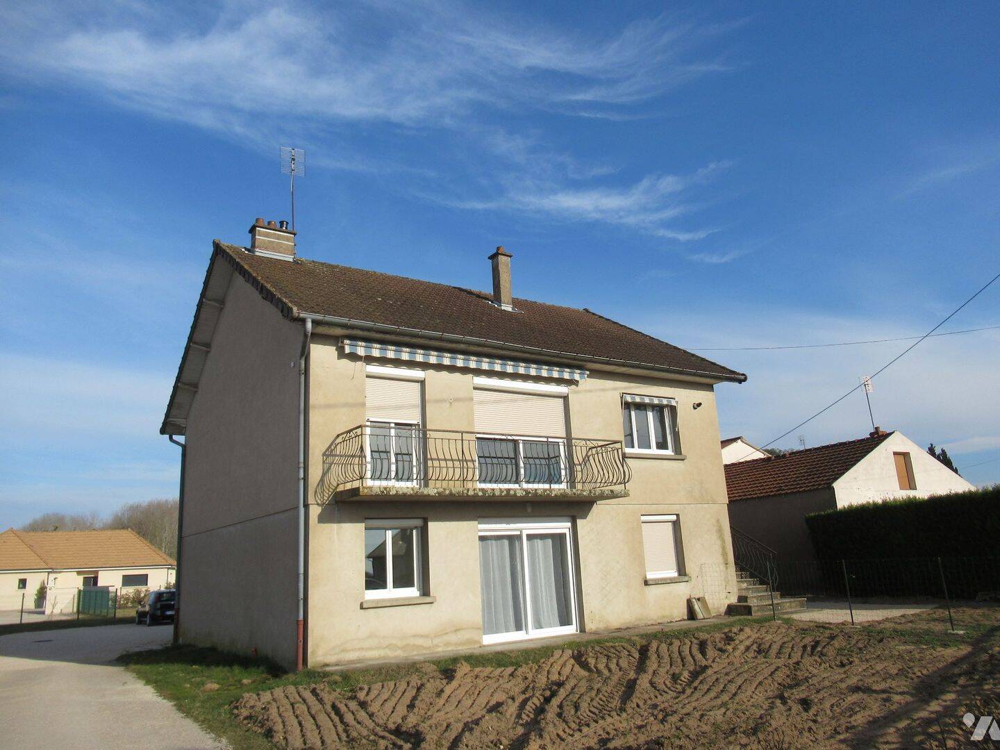 Appartement 4 pièces 95 m² · à Ouroux-sur-Saône · 95 m² · 810 €