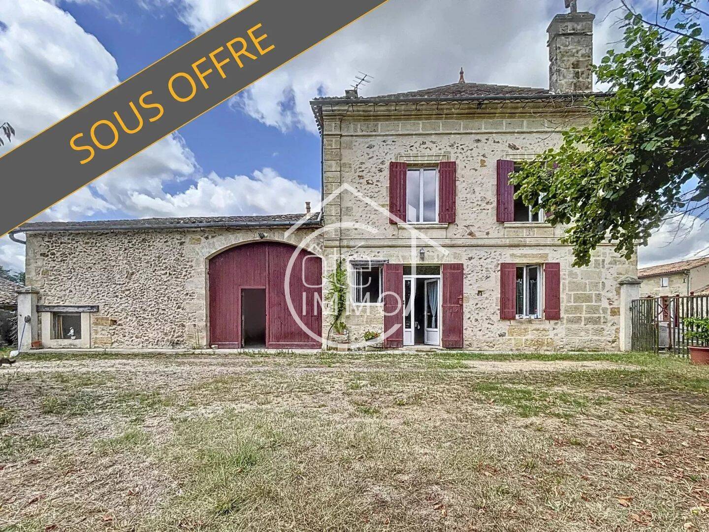 Maison 5 pièces 160 m² · à Lamothe-Montravel · 160 m² · 164 000 €