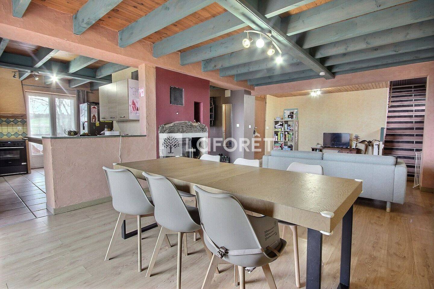 Maison 4 pièces 139 m² · à Boisset-Saint-Priest · 139,1 m² · 189 000 €