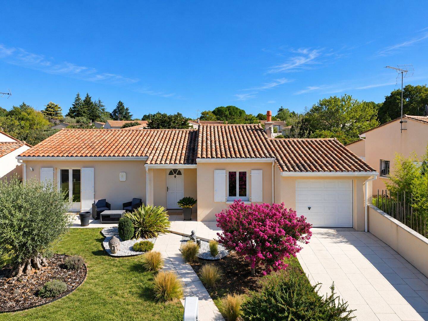 Maison 5 pièces 100 m² · à L'Isle-d'Espagnac · 100 m² · 232 000 €