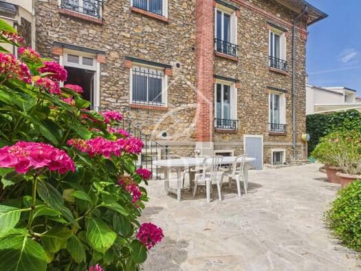 Maison à vendre 530 000 € 13 pièces 6 chambres 298 m² Rive Droite-Apport Paris Gare Corbeil-Essonnes 91100