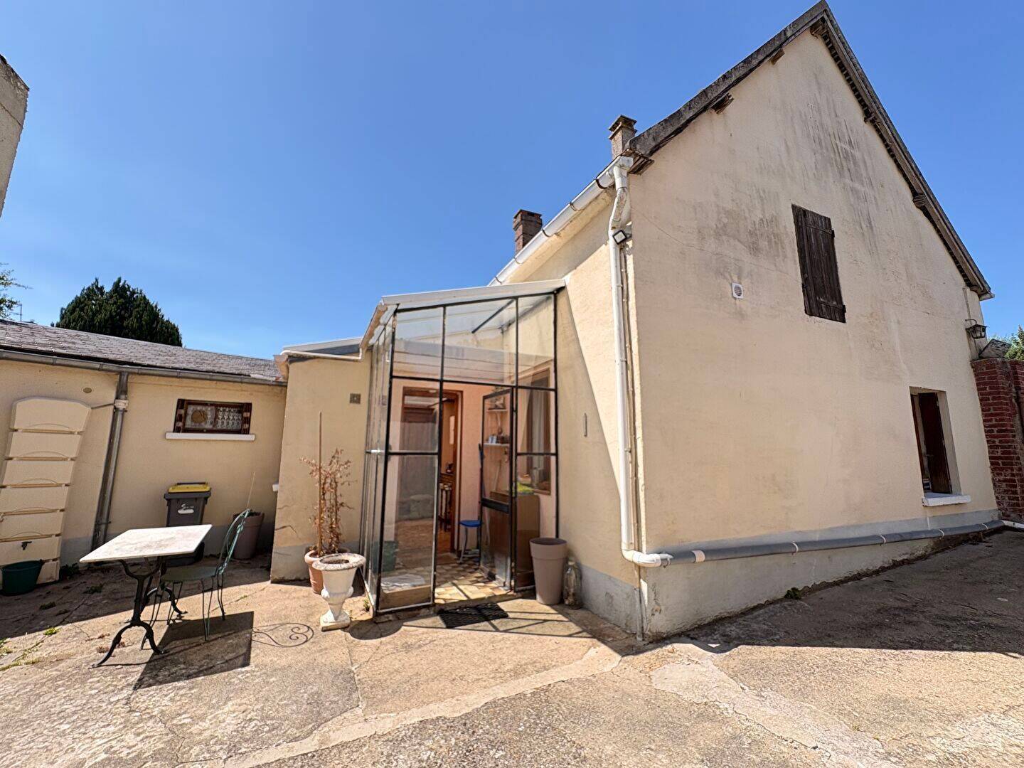 Maison 5 pièces 74 m² · à Sainte-Geneviève · 74 m² · 160 000 €