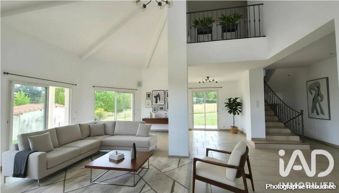 Maison 6 pièces 201 m² · à Saint-Nauphary · 201 m² · 339 000 €
