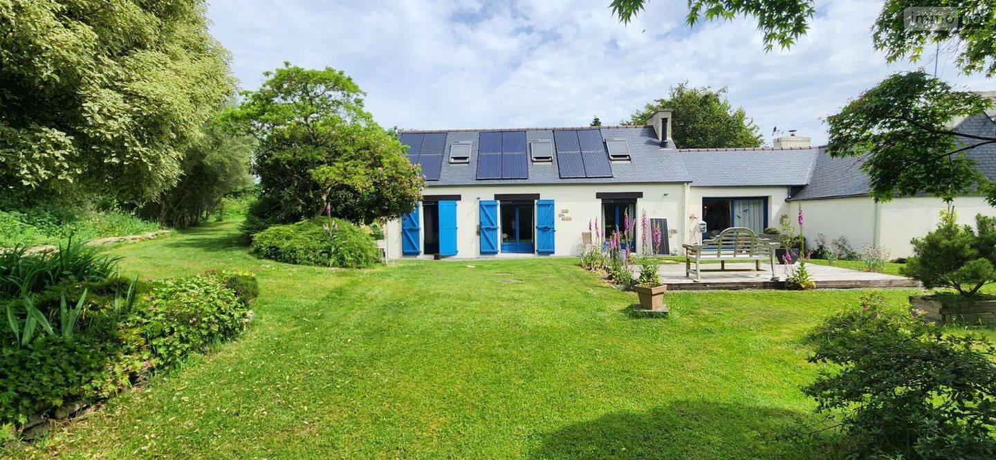 Maison 6 pièces 128 m² · à Guerlesquin · 127,5 m² · 240 000 €