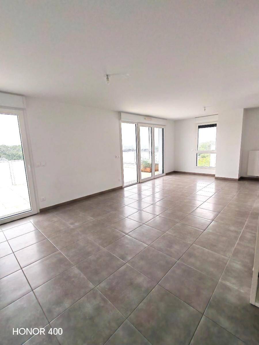 Appartement 5 pièces 107 m² · à Lormont · 107,3 m² · 1 380 €