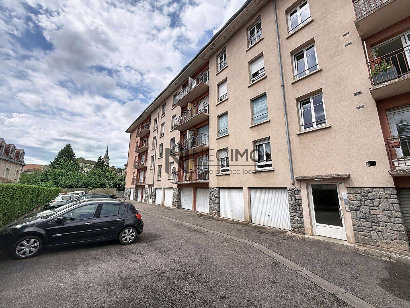Appartement 4 pièces 90 m² · à Neufchâteau · 90,2 m² · 78 500 €