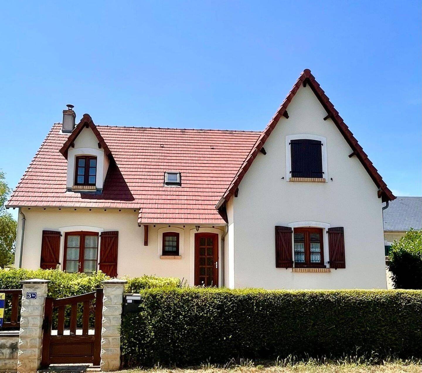 Maison 6 pièces 153 m² · à Sainte-Solange · 153 m² · 172 000 €