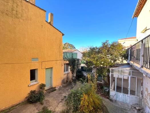 Immeuble à vendre 249 000 € 230 m² Sanilhac-Sagriès 30700