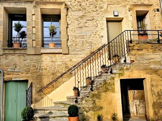 Duplex à vendre 486 000 € 3 pièces 2 chambres 84 m² Étage 1/1 Centre Ouest Uzès 30700