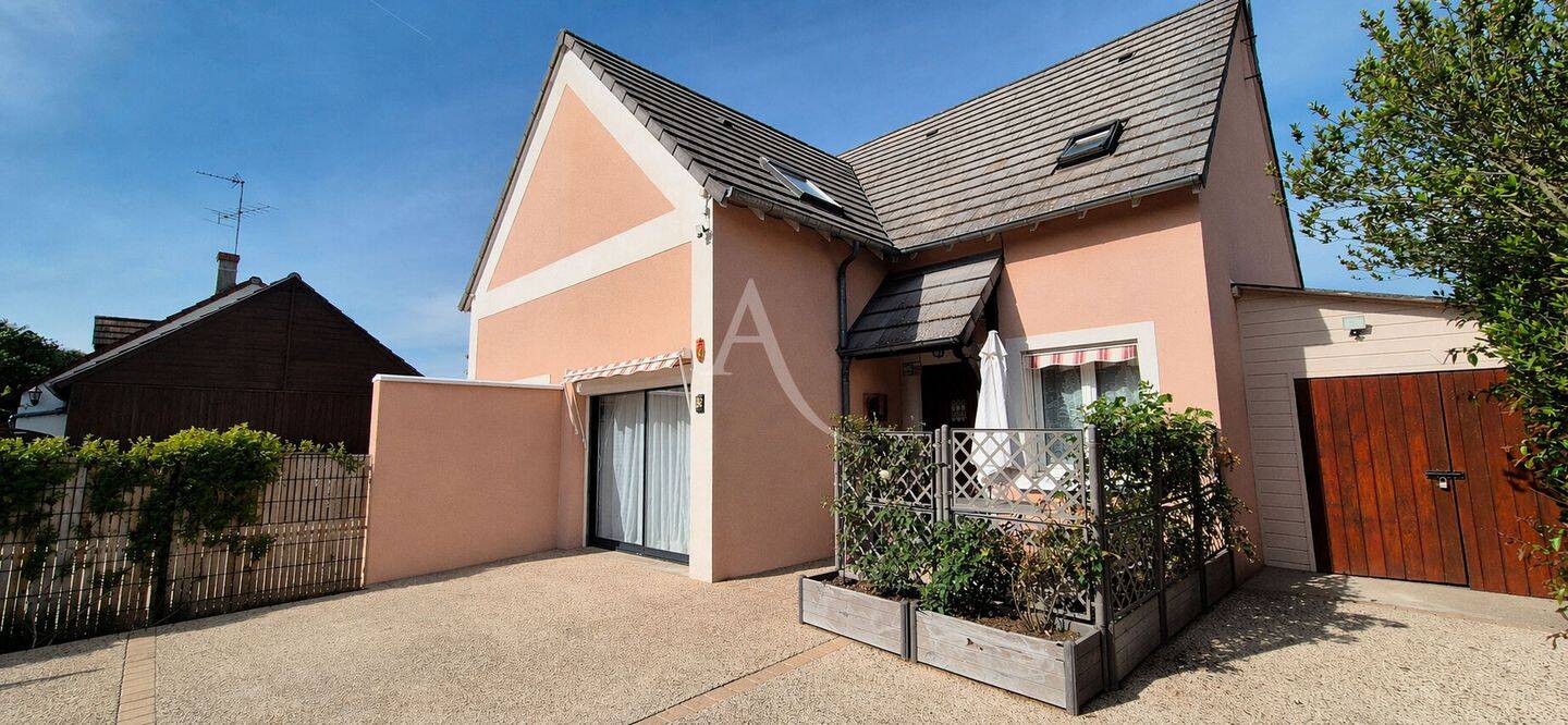 Maison 5 pièces 87 m² · à Saint-Gervais-la-Forêt · 87 m² · 197 000 €