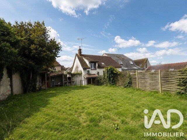 Maison 5 pièces 129 m² · à Gallardon · 129 m² · 174 000 €