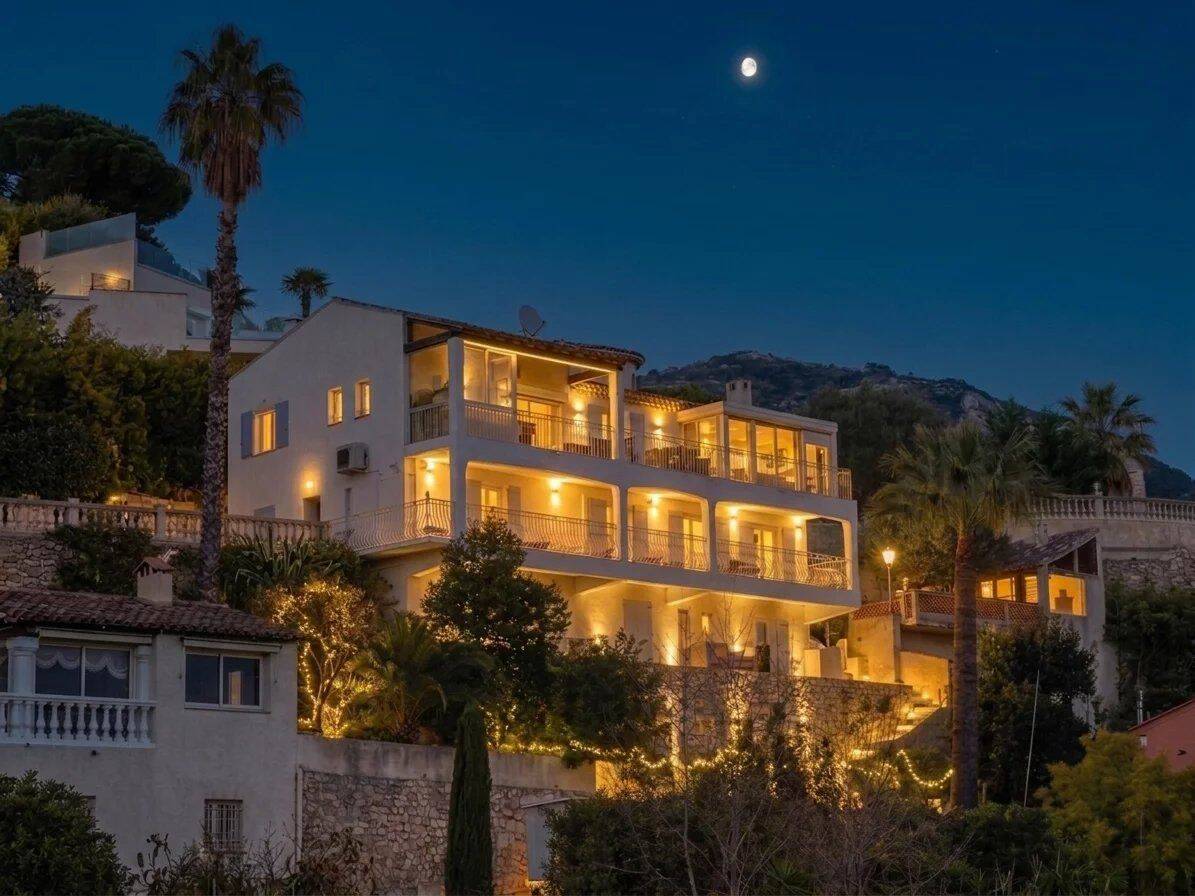 Maison 6 pièces 194 m² · à Vallauris · 194,4 m² · 1 980 000 €