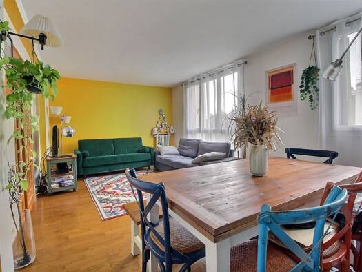 Appartement à vendre 310 000 € 34 pièces 2 chambres 61,4 m² Étage 2/3 Buzenval Garches 92380