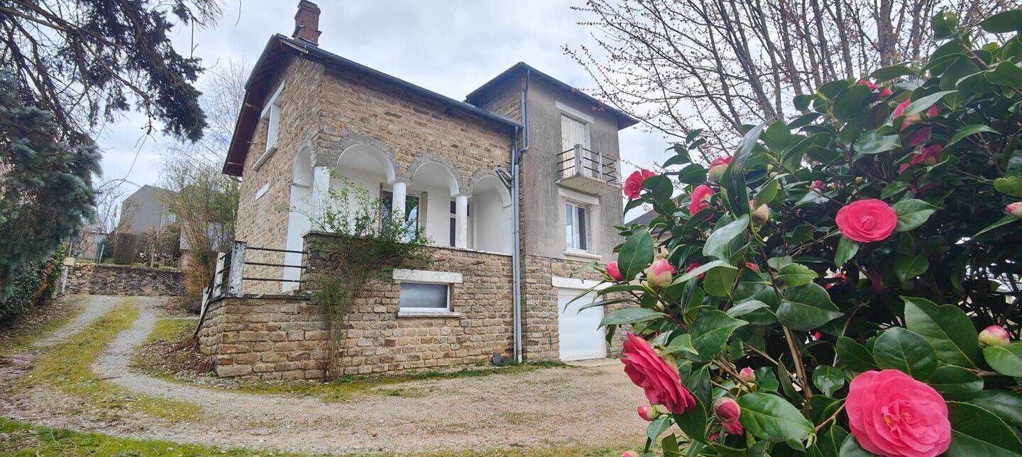 Maison 7 pièces 165 m² · à Seilhac · 165 m² · 199 800 €