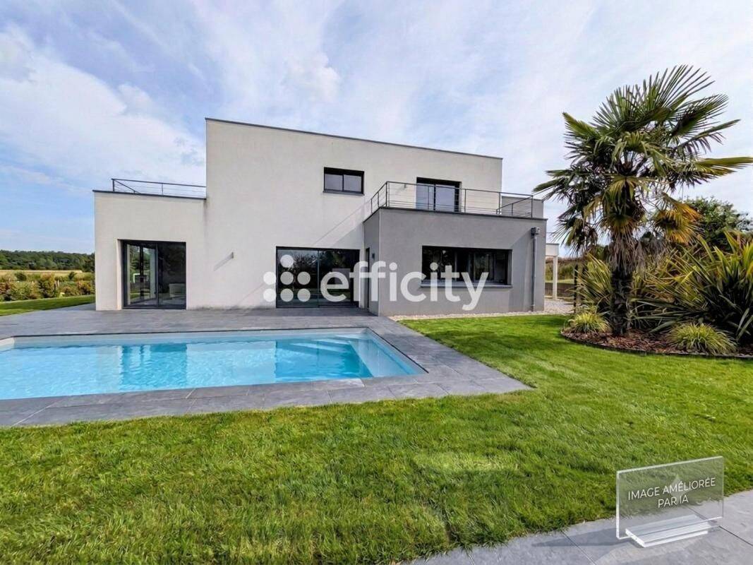 Maison 8 pièces 260 m² · à Fondettes · 260 m² · 925 000 €