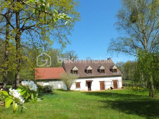 Maison à vendre 233 000 € 10 pièces 8 chambres 219 m² Auxerre 89000