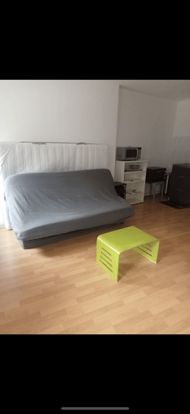 Appartement 1 pièce 28 m² · à Metz · 28 m² · 365 €