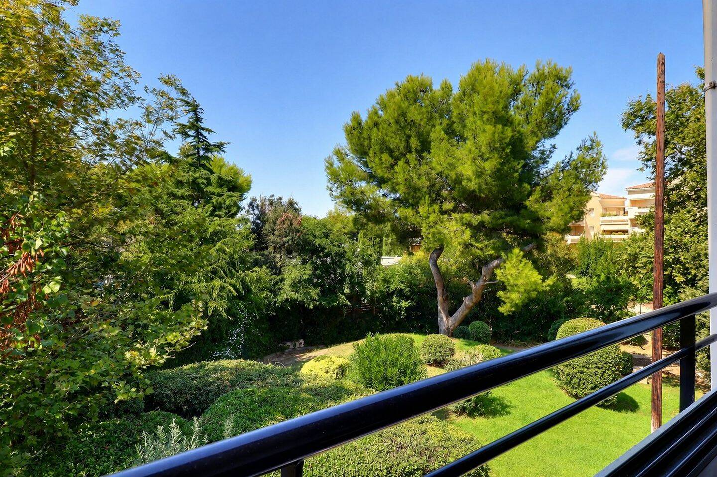 Appartement 4 pièces 82 m² · à Marseille 8ème Arrondissement · 82,3 m² · 365 000 €