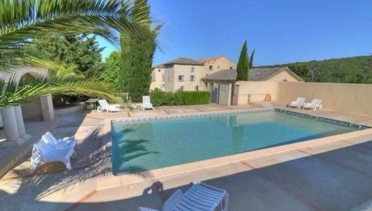 Appartement 2 pièces 45 m² · à Arpaillargues-Et-Aureillac · 44,5 m² · 750 €