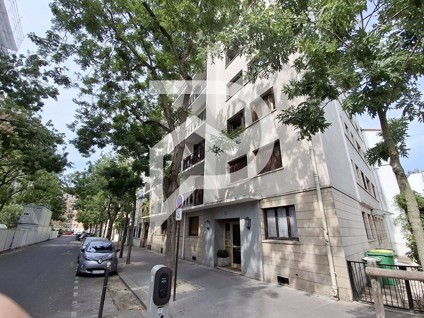 Appartement 4 pièces 64 m² · à Paris 16ème Arrondissement · 63,8 m² · 2 185 €
