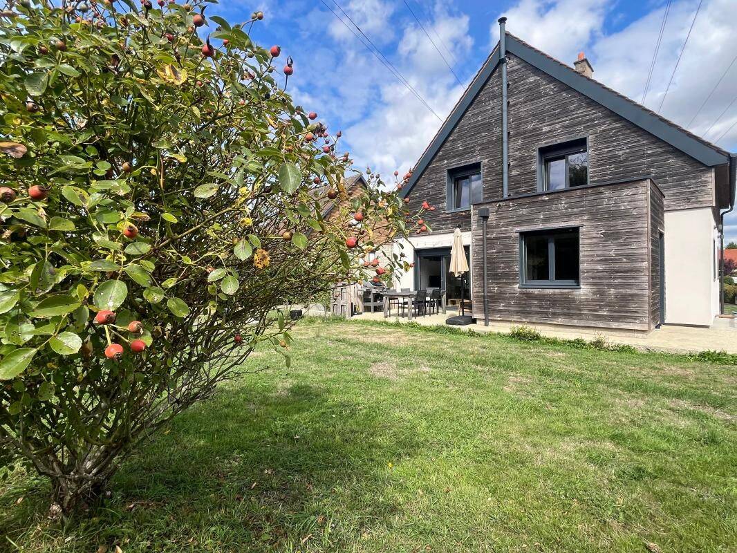 Maison 6 pièces 120 m² · à Condé-sur-Sarthe · 120 m² · 240 000 €