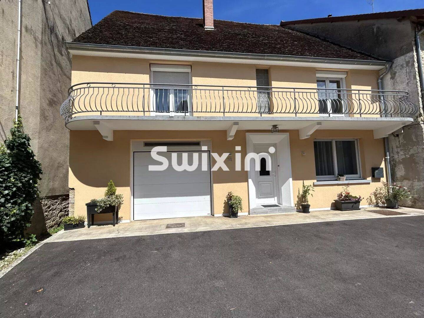 Maison 7 pièces 186 m² · à Voiteur · 185,7 m² · 180 000 €