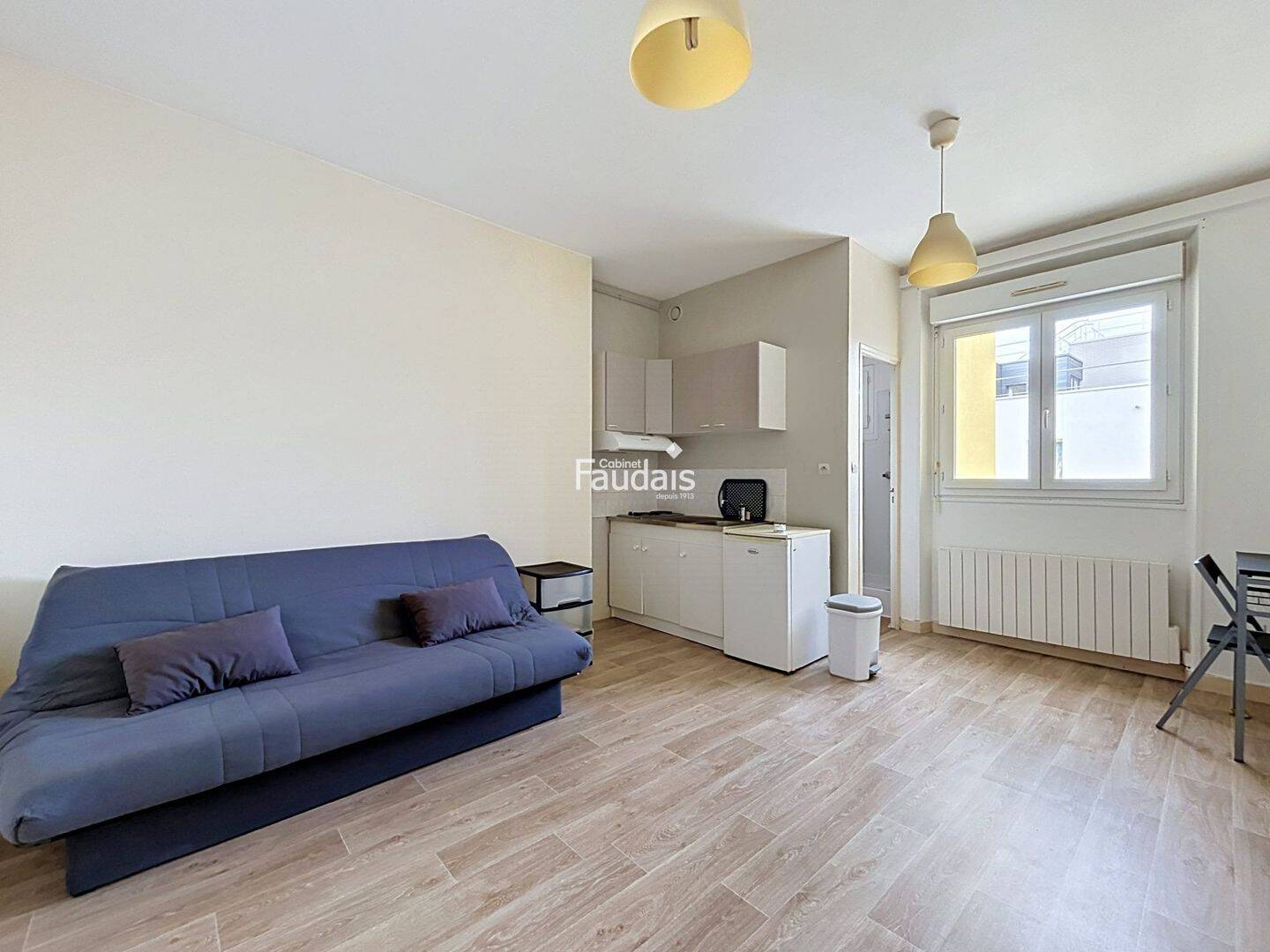 Appartement 1 pièce 20 m² · à Saint-Lô · 19,8 m² · 381 €