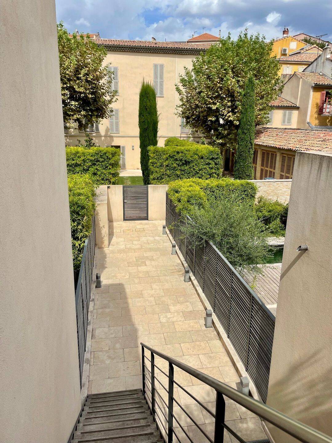Appartement 4 pièces 143 m² · à Aix-en-Provence · 143 m² · 3 500 €/mois