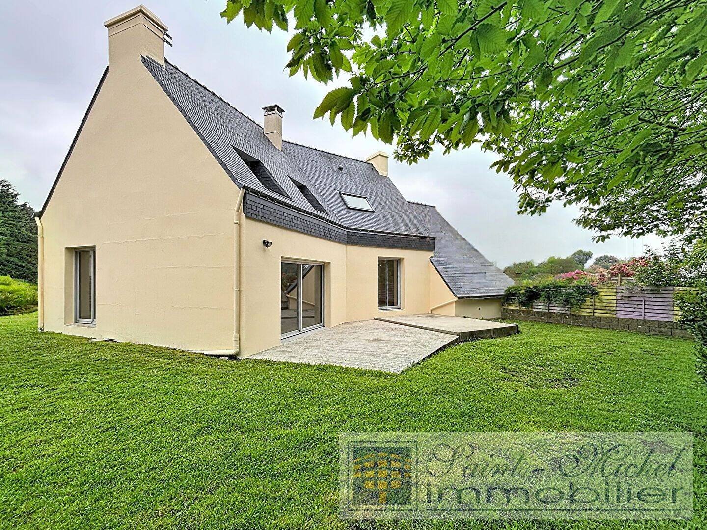 Maison 4 pièces 122 m² · à Locunolé · 122 m² · 199 405 €