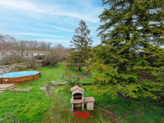 Maison de ville à vendre 379 600 € 5 pièces 4 chambres 190 m² 1 551 m² de terrain La Jarrie 17220