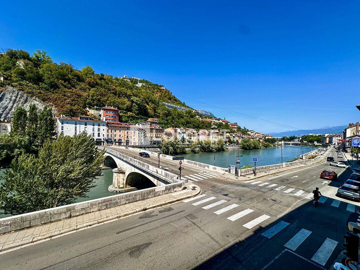 Appartement 1 pièce 12 m² · à Grenoble · 12 m² · 400 €