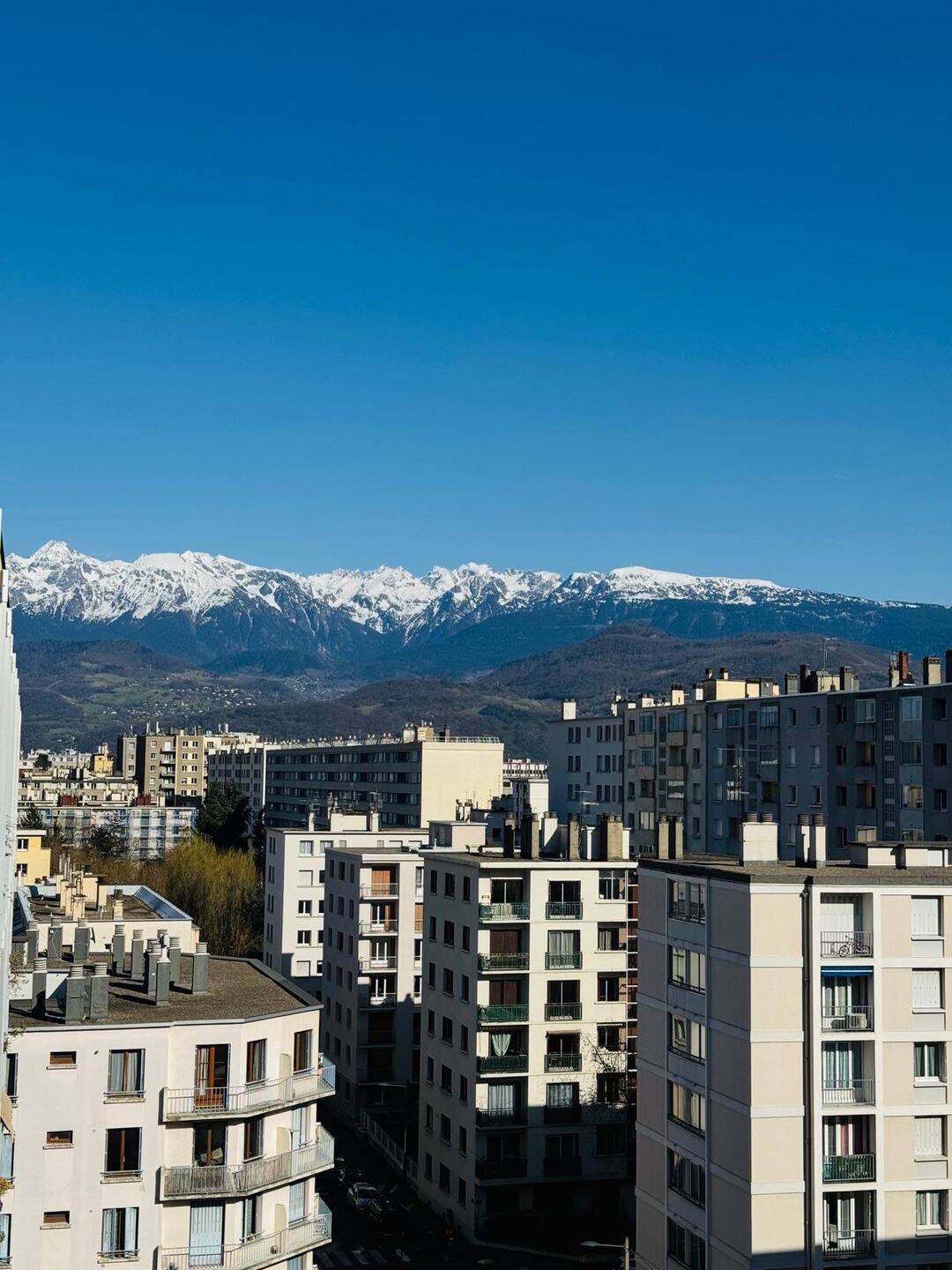 Appartement 5 pièces 120 m² · à Grenoble · 120 m² · 225 000 €