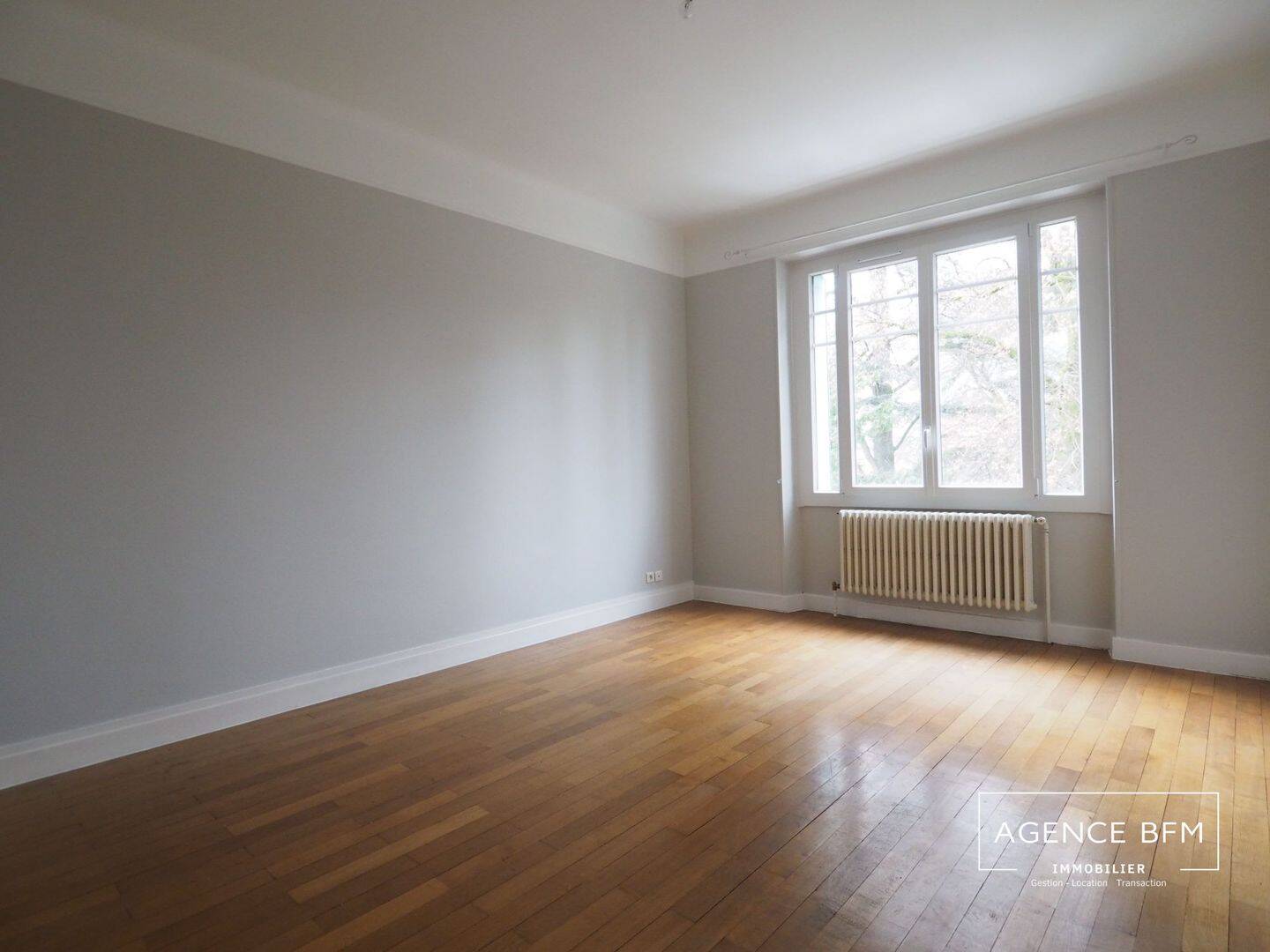 Appartement 2 pièces 54 m² · à Annecy · 54 m² · 955 €