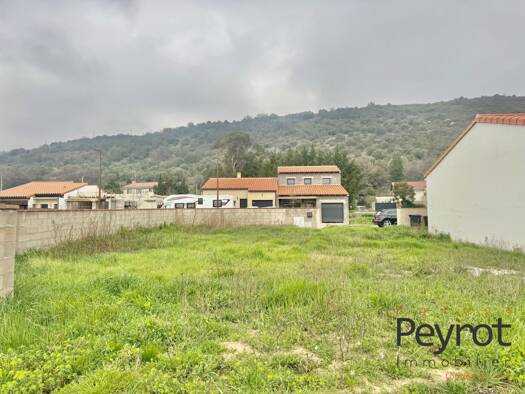 Terrain à vendre 110 000 € 350 m² de terrain Prades 66500