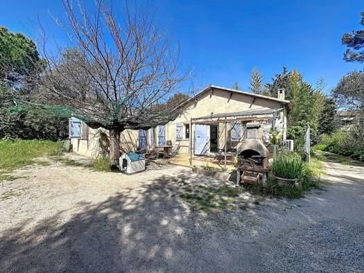 Maison à vendre 299 000 € 3 pièces 2 chambres 60 m² 550 m² de terrain Beaudinard-Eoures Aubagne 13400