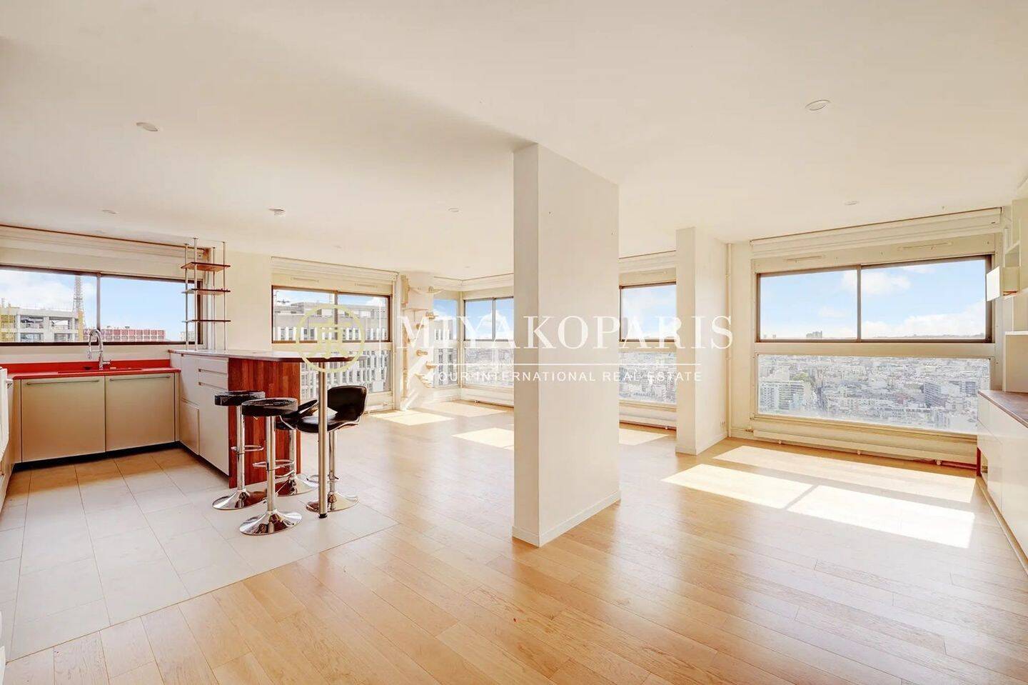 Appartement 4 pièces 107 m² · à Paris 15ème Arrondissement · 107 m² · 995 000 €