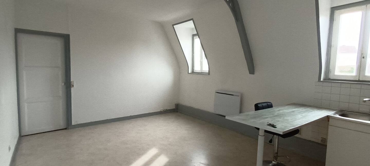 Appartement 2 pièces 37 m² · à Lisieux · 36,7 m² · 399 €