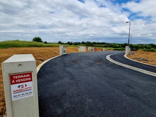 Terrain constructible à vendre 110 000 € 439 m² de terrain Thézan-lès-Béziers 34490