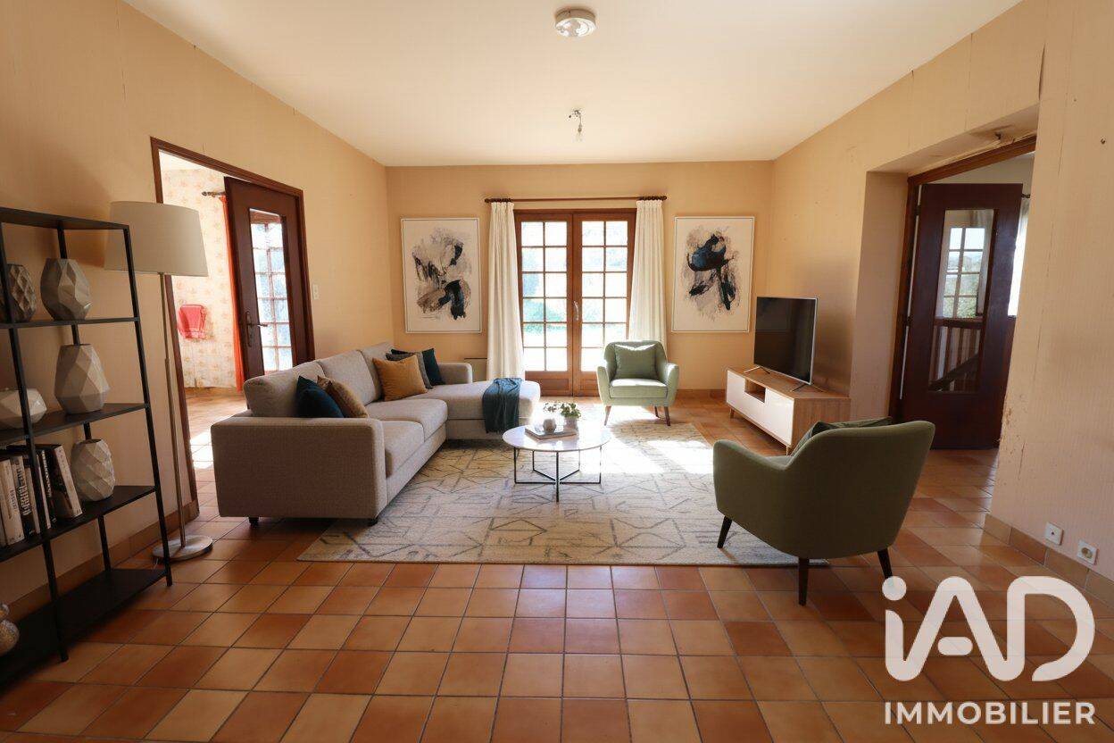 Maison 5 pièces 173 m² · à Vic-le-Comte · 173 m² · 289 000 €