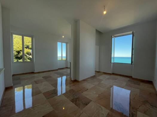 Appartement à vendre 525 000 € 2 pièces 1 chambre 71 m² Étage 6/7 Centre Beausoleil 06240